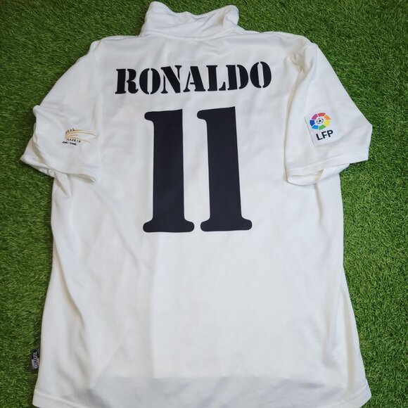 Ronaldo Real Madrid CENTENARY DEBUT SEASON 2002 2003 Home Soccer Jersey Shirt L - Picture 1 of 10